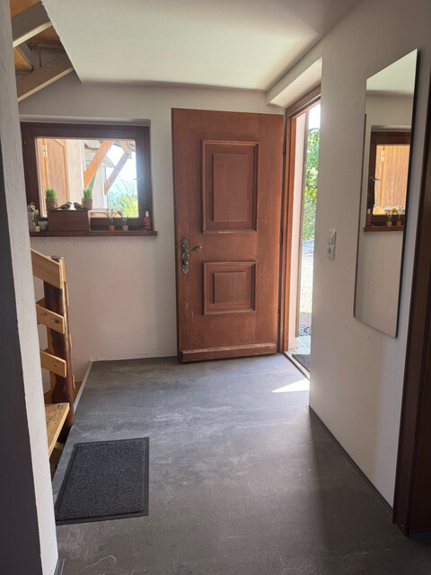 Schönes Einfamilienhaus in ruhiger Lage mit Seeblick zu vermieten