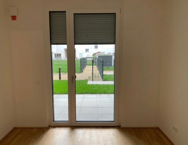 Wunderschöne 2 Zimmer Wohnung mit Garten
