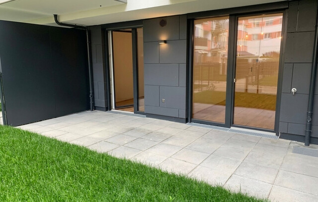 Wunderschöne 2 Zimmer Wohnung mit Garten