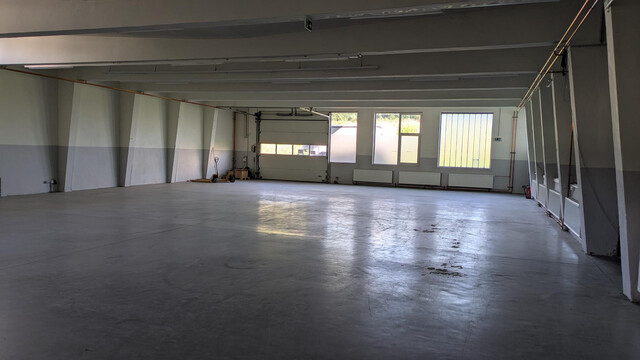 Gewerbe, Lager, Werkstatt, Produktion und Büroflächen– 1085 qm (Teilflächen möglich) in Top-Lage nahe Schweizer Grenze - mit Rampe und Hubtisch