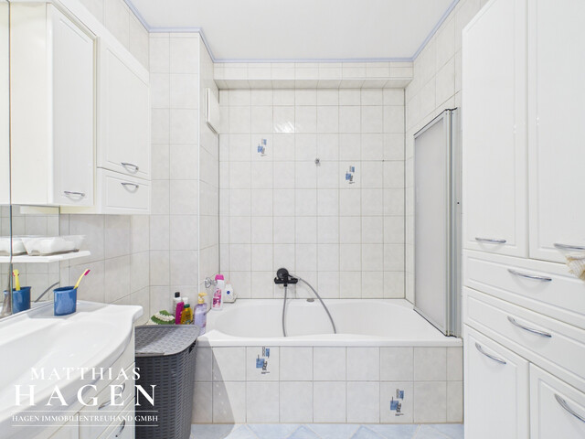 Große Familienwohnung (Maisonette) in toller Lage nahe dem See