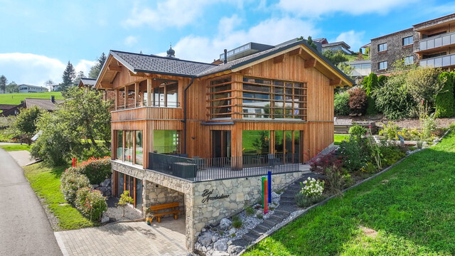 Sulzberg: Exklusives Chalet im modernen Alpenloftstil mit Panoramablick