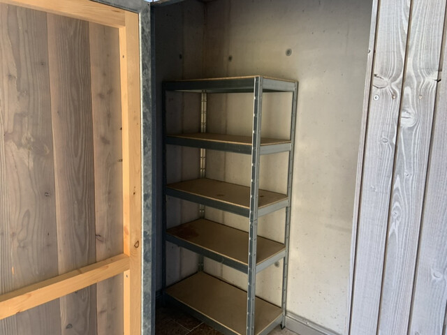 Moderne 4-Zimmer-Wohnung mit Terrasse, Tiefgaragenplatz und Kellerabteil in Muntlix