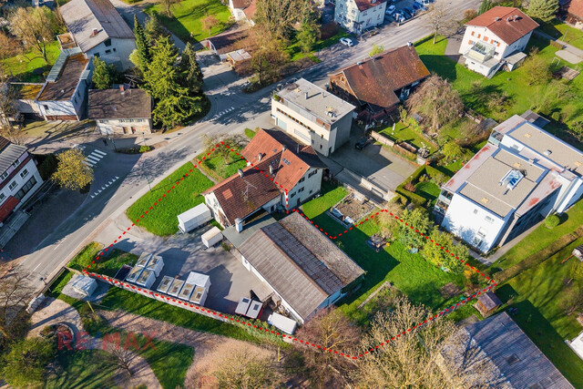 Hier beginnt Ihre Zukunft – Großes Grundstück für große Pläne