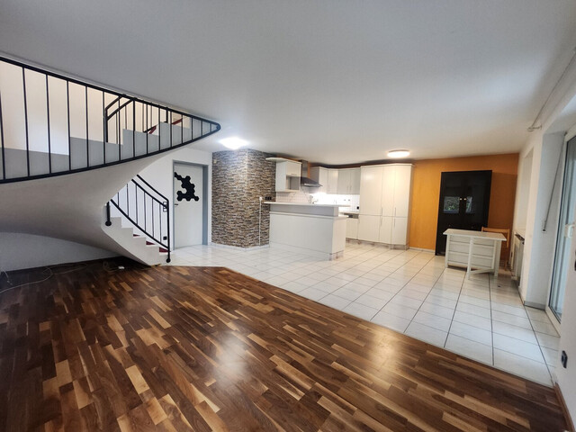 🏡 Stylisches Reihenhaus mit Garten & Wintergarten in Altach 🌿