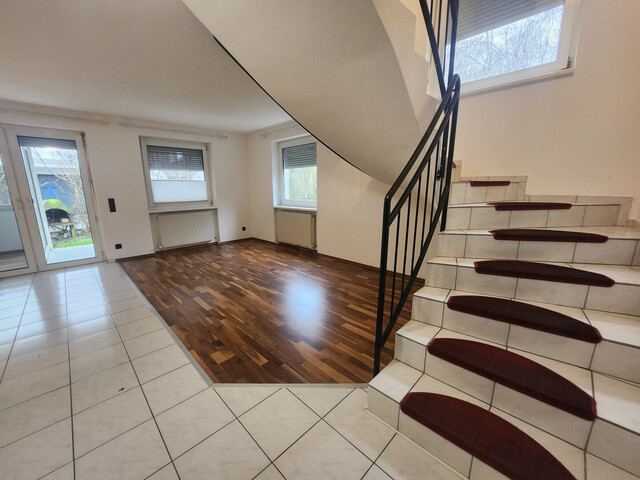 🏡 Stylisches Reihenhaus mit Garten & Wintergarten in Altach 🌿