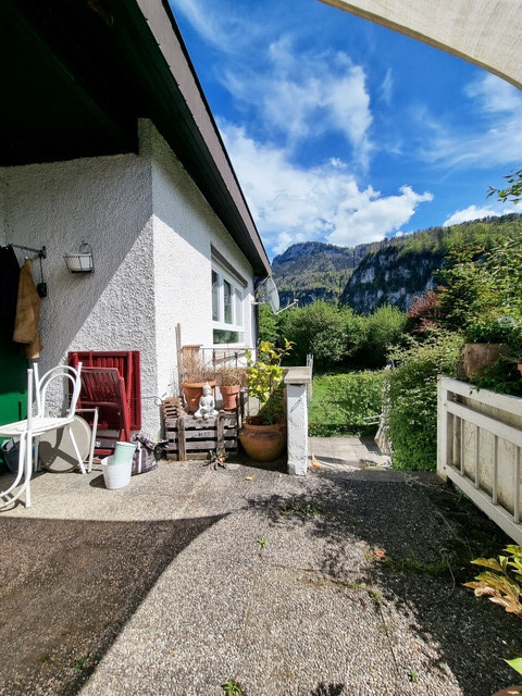 Haus mit großem Grundstück zu verkaufen!