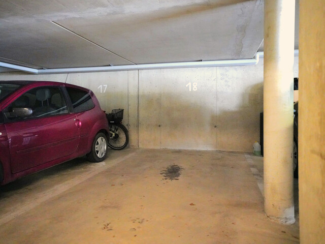Helle 2-Zimmer-Wohnung mit Balkon,  Keller und Tiefgaragenplatz 