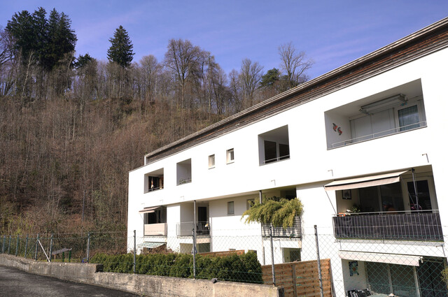 Helle 2-Zimmer-Wohnung mit Balkon,  Keller und Tiefgaragenplatz 