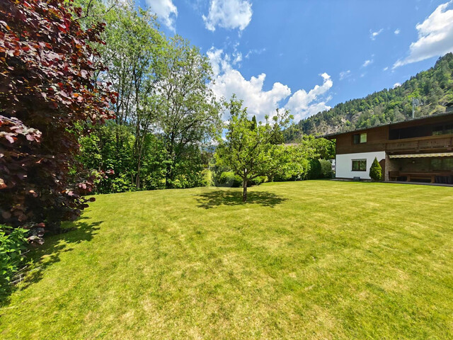 Preisreduktion! SONNIG UND ZENTRAL, PERFEKTES GRUNDSTÜCK ZUR VERWIRKLICHUNG DES EIGENEN WOHNTRAUMS!