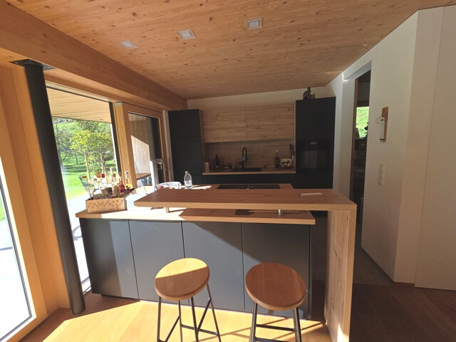 Moderner Bungalow mit großem Garten in schöner und ruhiger Lage (Emser Reute) zu mieten!