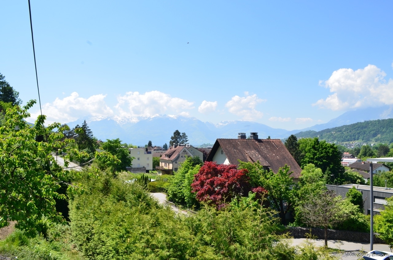 Großzügige Liegenschaft mit zwei Wohneinheiten und 1.513m² Grundstücksfläche in Feldkirch-Tisis