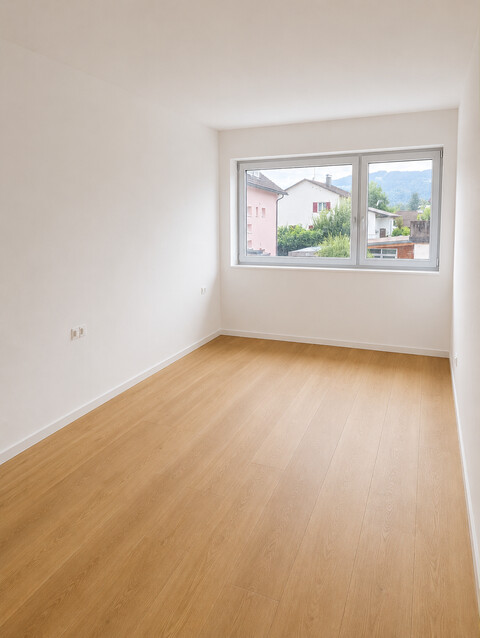 Erstbezug nach umfassender Sanierung – hochwertige 2-Zimmer-Wohnung mit großem Balkon in Lustenau