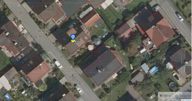 Interessante Dachgeschosswohnung mit Gartennutzung