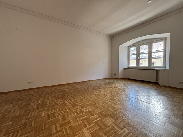 helle Bürofläche in  sehr zentraler, ruhiger Lage