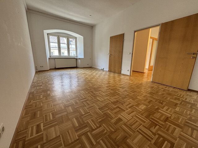 helle Bürofläche in  sehr zentraler, ruhiger Lage