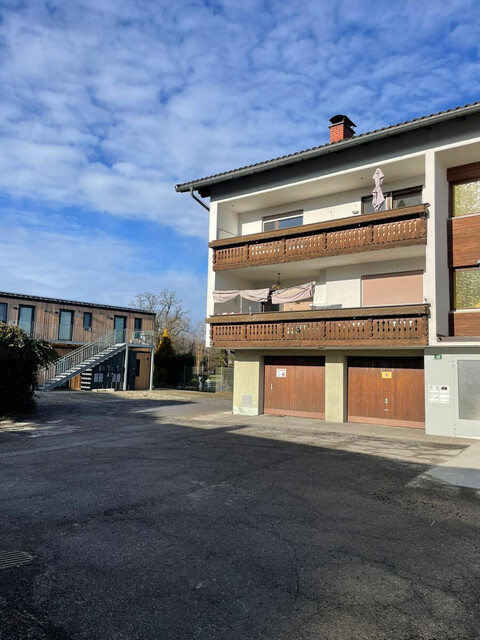 3-Zimmer-Wohnung mit sonnigem Balkon in grenznaher Lage