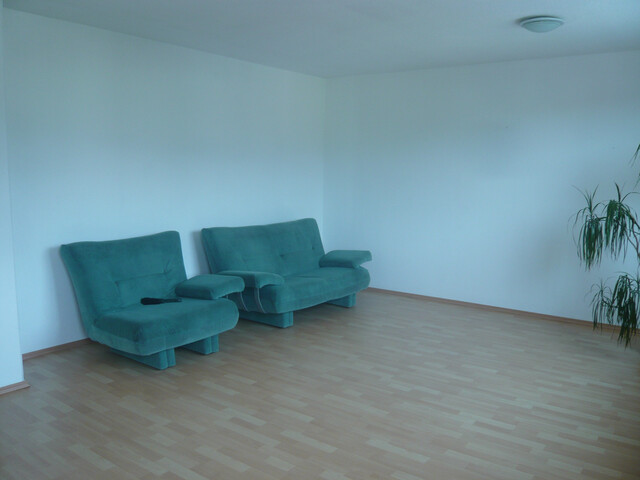 Grosse 2 Zimmerwohnung mit Aussicht