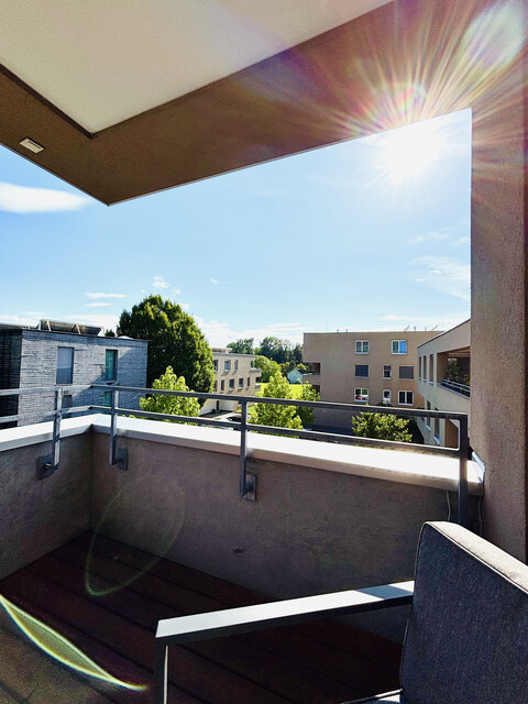 Ruhig und idyllisch: moderne 3-Zimmer-Dachgeschosswohnung zum Wohlfühlen