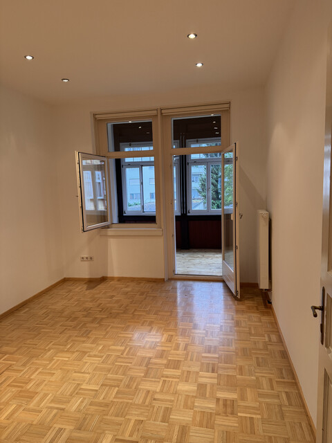3-Zimmer-Altbauwohnung in liebevoll gepflegtem Stadthaus