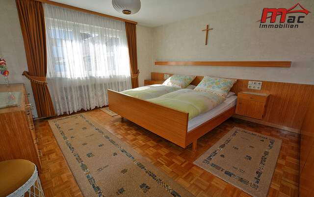 Liebevoll gepflegtes Mehrgenerationen-Wohnhaus in sonniger Ruhelage