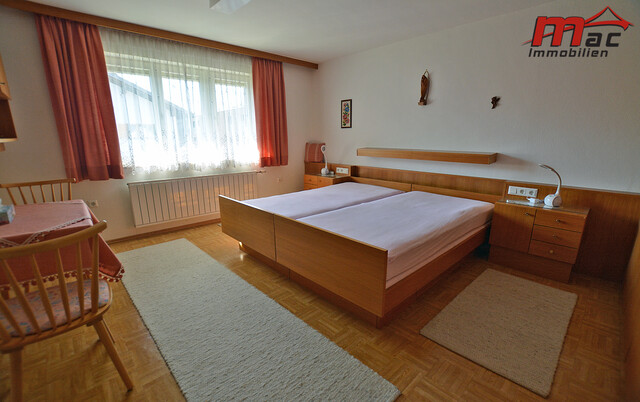 Liebevoll gepflegtes Mehrgenerationen-Wohnhaus in sonniger Ruhelage