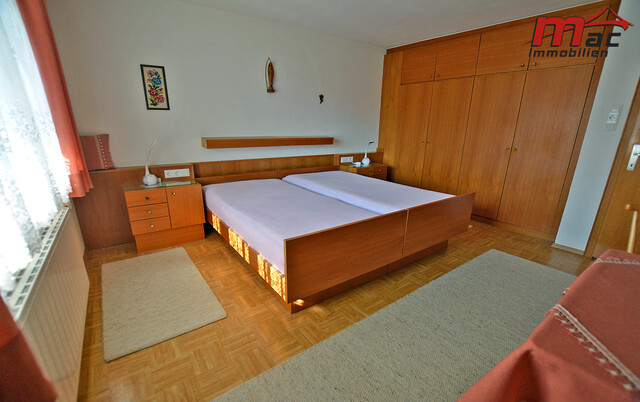 Liebevoll gepflegtes Mehrgenerationen-Wohnhaus in sonniger Ruhelage