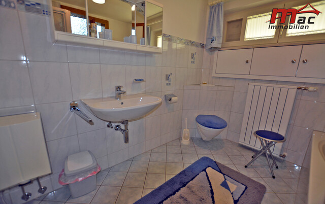 Liebevoll gepflegtes Mehrgenerationen-Wohnhaus in sonniger Ruhelage