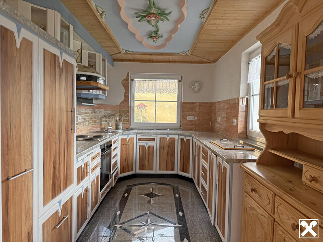 Neuer Preis! Großes Wohnhaus mit Einliegerwohnung!