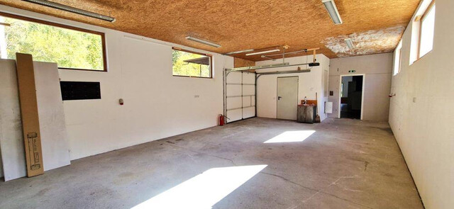 Sie sind auf der Suche nach einem geeigneten Firmenstandort? Architektonisch interessantes zweigeschossiges  Gewerbeobjekt