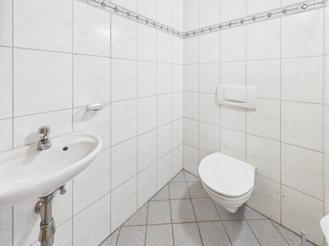 4,5 Zimmer Wohnung |  Balkon | Abstellplatz