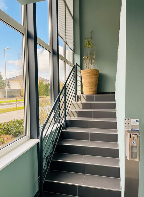 Attraktives Gewerbeobjekt mit Eigennutzung und vermietbaren Flächen – Sichtbarkeit &amp; Eleganz vereint