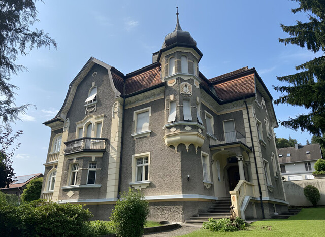 *HIGHLIGHT* Wohnen wie damals – großzügige Jugendstilwohnung in bester Feldkircher Lage