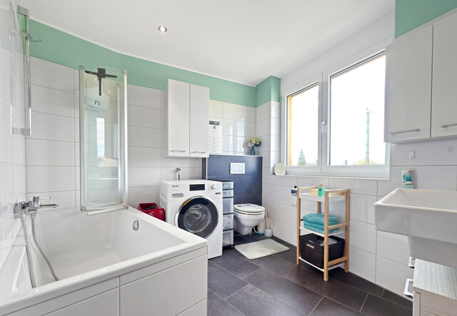 Familienfreundliche 4-Zimmer-Wohnung
mit Balkon in Hohenems