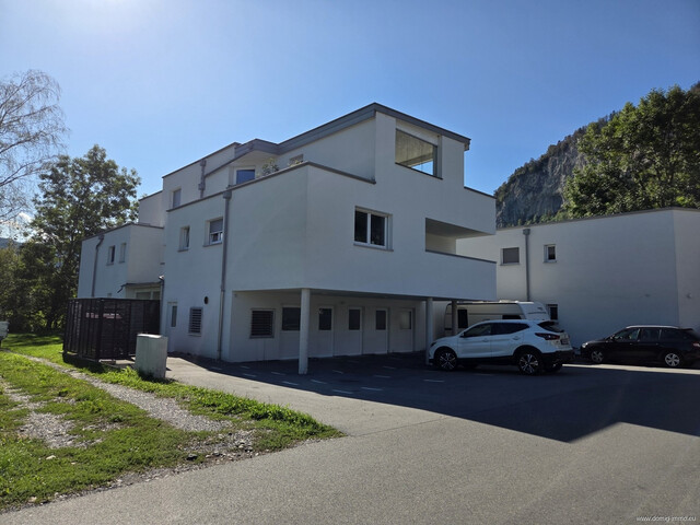 NEUER PREIS: Neuwertiges, klimatisiertes 3-Zimmer-Penthouse in ruhiger Lage mit Unterstellplatz in Koblach!