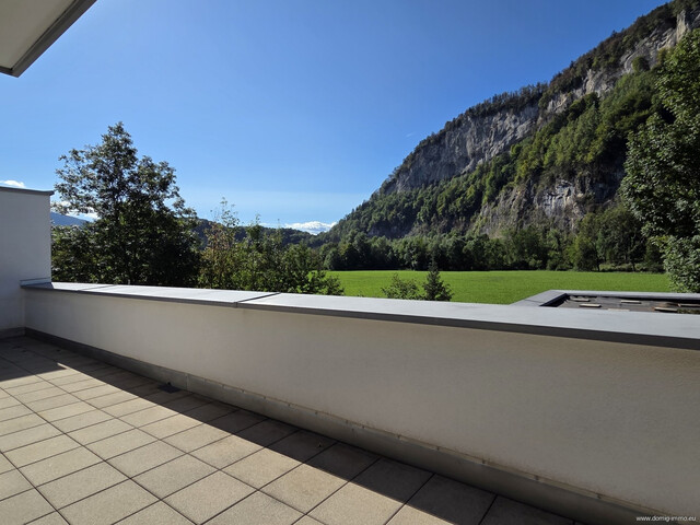 NEUER PREIS: Neuwertiges, klimatisiertes 3-Zimmer-Penthouse in ruhiger Lage mit Unterstellplatz in Koblach!