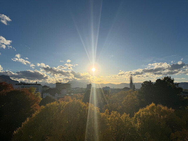WIEDER VERFÜGBAR - Ruhige, zentrale, lichtdurchflutete Wohnung mit Blick über Dornbirn inkl. Parkplatz  WIEDER VERFÜGBAR