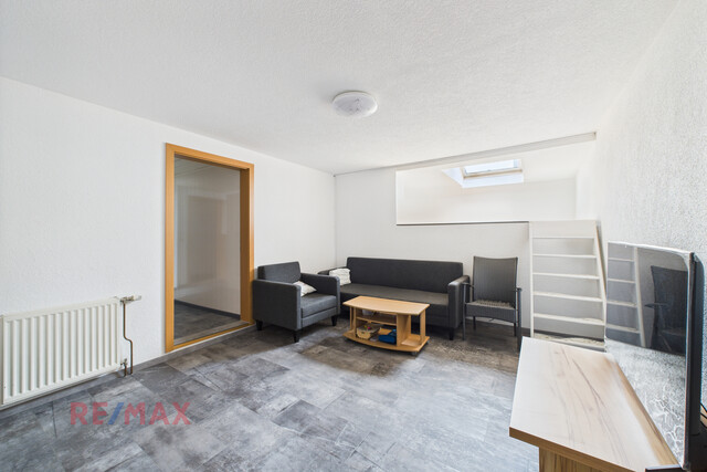 Zinshaus mit Pizzeria und bebaubarer Grundstücksreserve – Alles an einem Standort