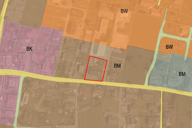 Zinshaus mit Pizzeria und bebaubarer Grundstücksreserve – Alles an einem Standort