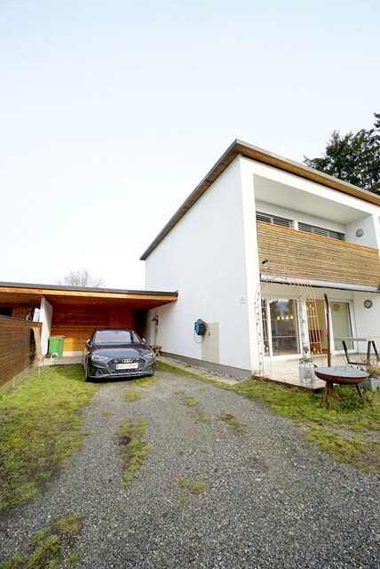 Ruhige, stilvolle Doppelhaushälfte privat zu vermieten