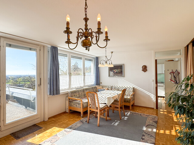 Großzügige 5-Zimmer-Terrassenwohnung mit Panorama-Ausblick in Hanglage von Schwarzach