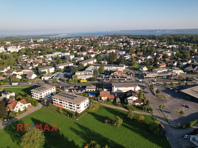 Traumhaftes sonniges Grundstück in Seenähe