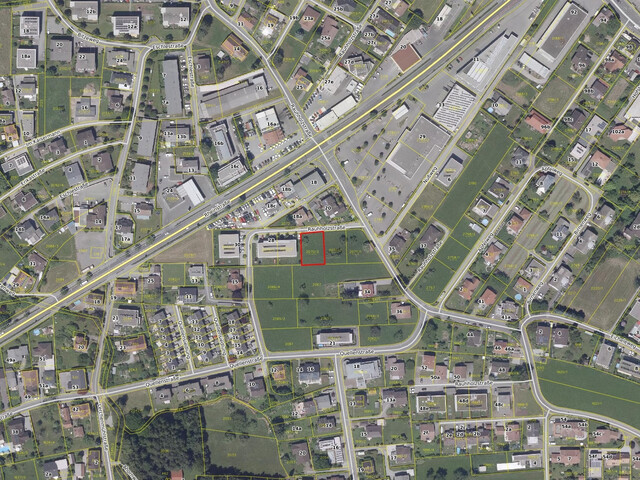 Traumhaftes sonniges Grundstück in Seenähe