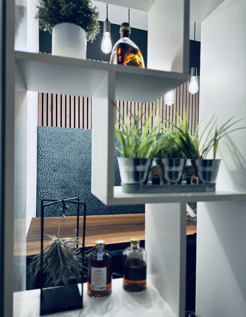 Schönes neu saniertes Büro mit Gemeinschaftsküche!