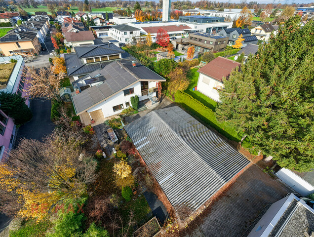 Top-Objekt in Altach: Haus mit Einliegerwohnung und zwei XL-Garagen