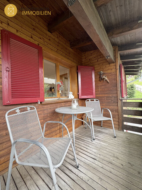 DORNBIRN EBNIT: URIGES FERIENWOHNHAUS IN TRAUMHAFTER BERGLAGE