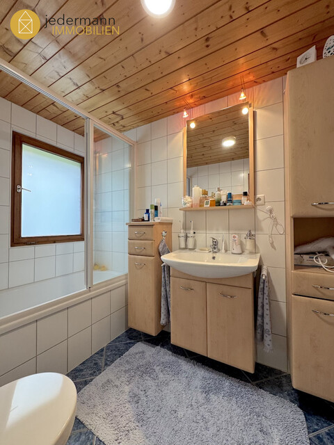 DORNBIRN EBNIT: URIGES FERIENWOHNHAUS IN TRAUMHAFTER BERGLAGE