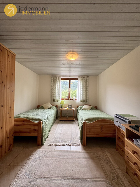 DORNBIRN EBNIT: URIGES FERIENWOHNHAUS IN TRAUMHAFTER BERGLAGE