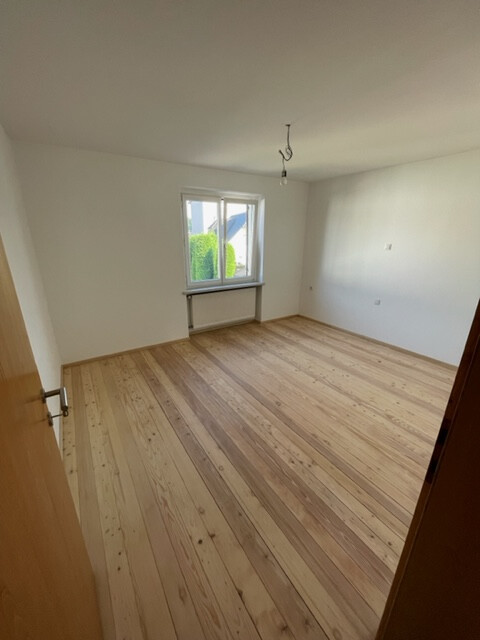 3-Zimmer Wohnung in 2-Familienhaus mit Balkon und Gartennutzung