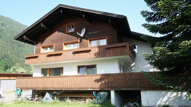 Großes Wohnhaus mit mehreren Appartements in St.Gallenkirch zu verkaufen 